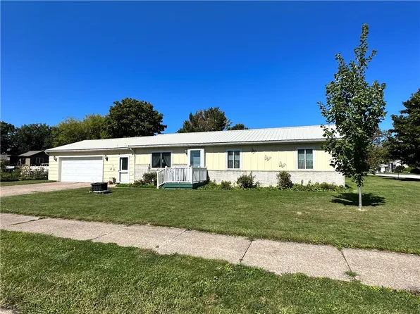 176 Bank St, North East, PA 16428