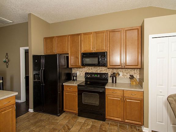 5th image of 9565 Croxley Ct