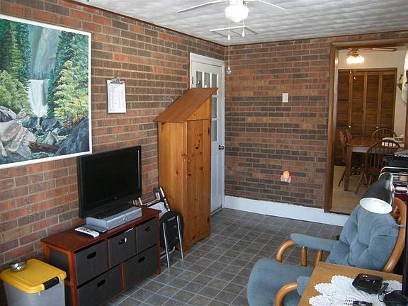 4th image of 171 Devore Dr
