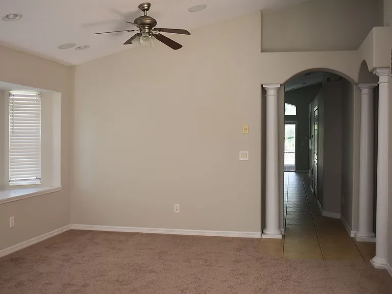 2415 Sabastian St — Photo 4