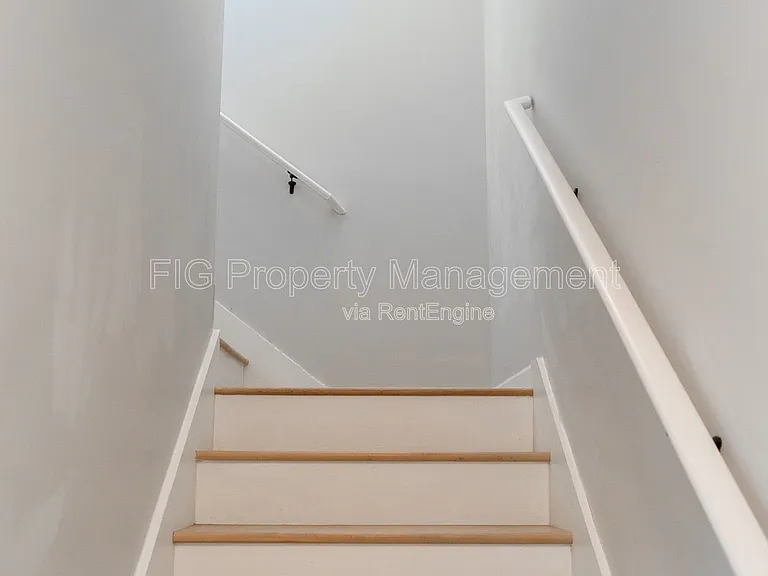 3225 Bikers Path Way — Photo 4