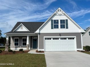 200 E Hennings Way, Hampstead, NC 28443