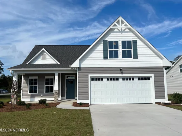 200 E Hennings Way, Hampstead, NC 28443