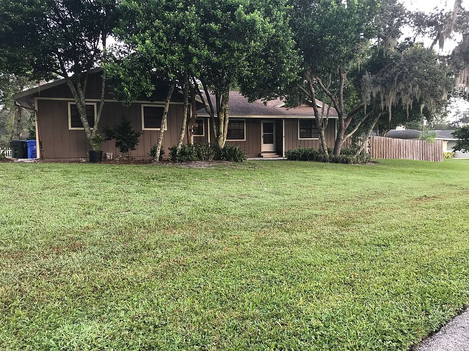 2nd image of 555 Citrus Ave