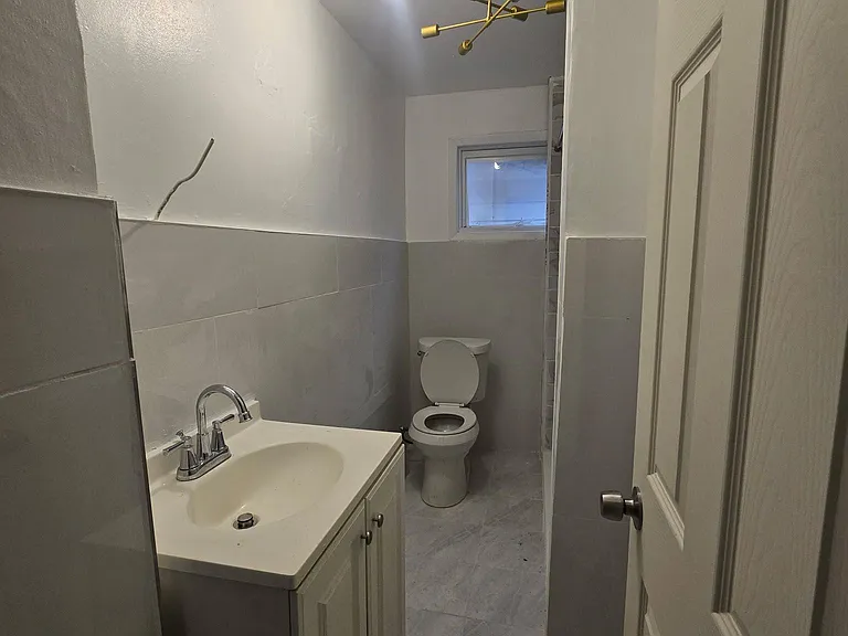 19 Wood Ave #2 — Photo 9