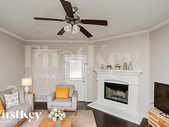 3rd image of 6208 Charisma Ct