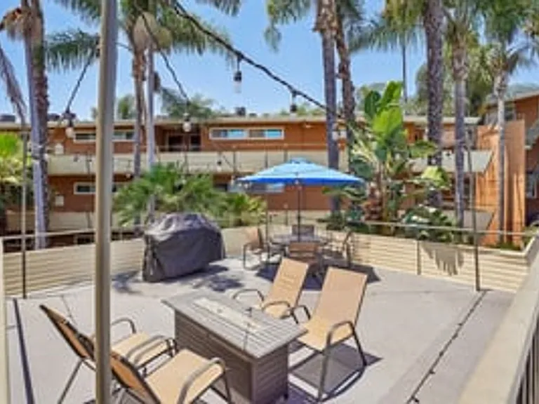Terraces at South Pasadena Apartments — Photo 75