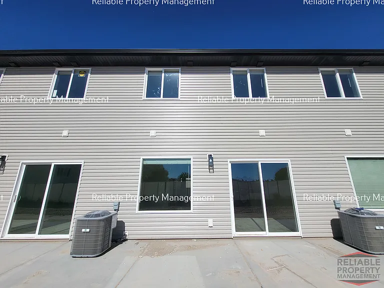 2701 E Derrald Ave — Photo 15