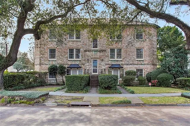 1588 Jefferson Ave #2