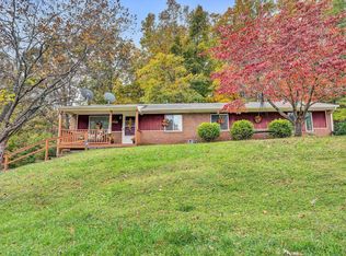 851 Oak Dr, Blue Ridge, VA 24064
