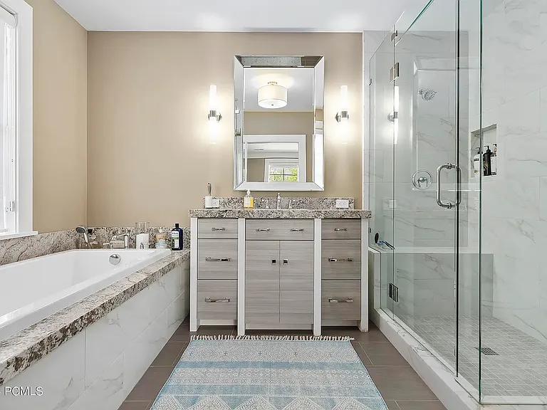 520 E Mission Dr — Photo 18