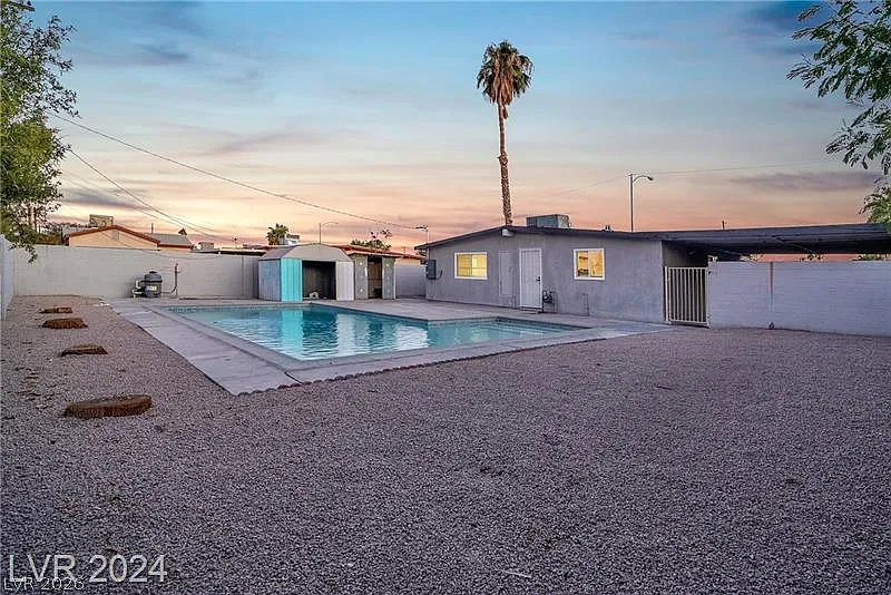 1660 Capistrano Ave
