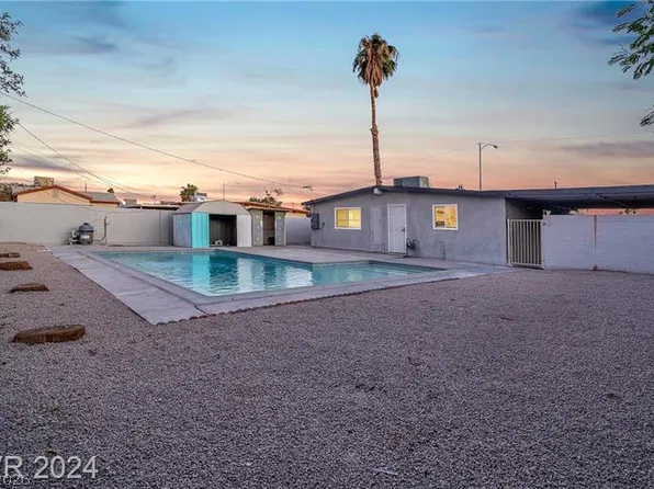 1660 Capistrano Ave, Las Vegas, NV 89169