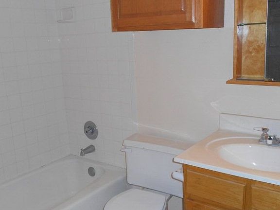 5th image of 8814 Elkridge Ave