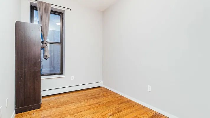 Rented by Nooklyn NYC LLC | media 4