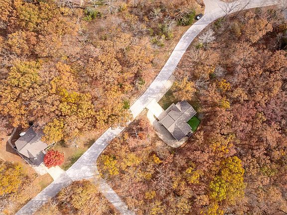 3rd image of 126 Confederate Dr