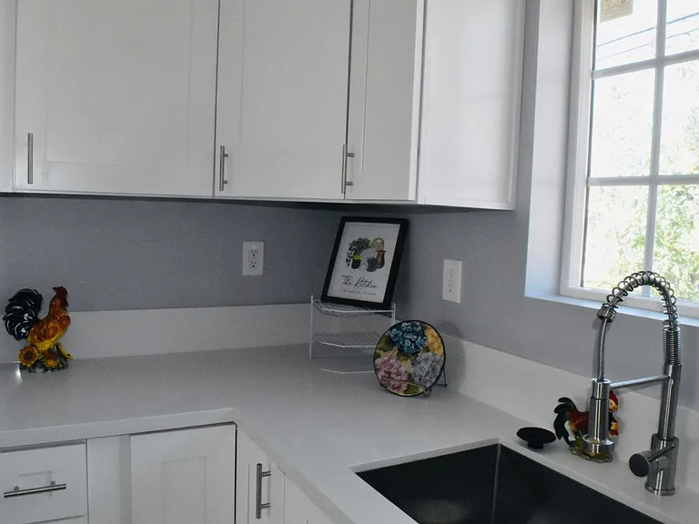 137 Commonwealth Ave — Photo 7