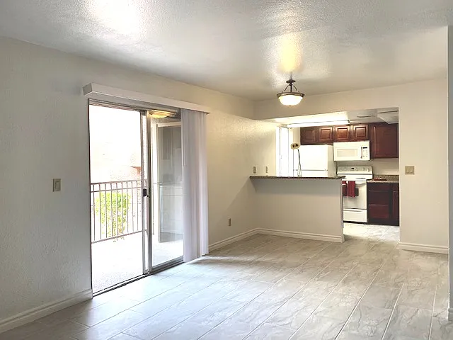 5317 Indian River Dr — Photo 4