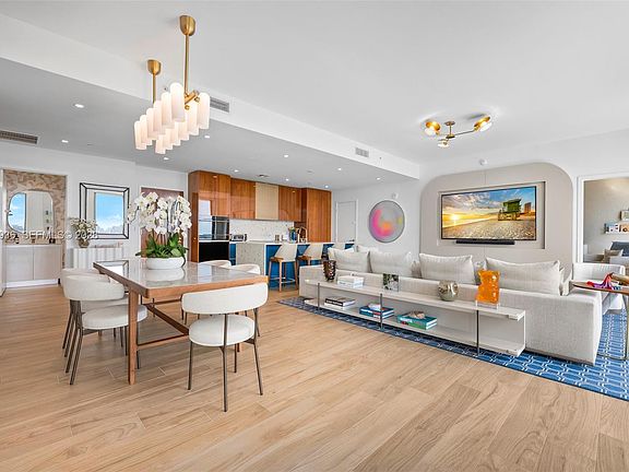 5th image of 2678 Tigertail Ave #1806