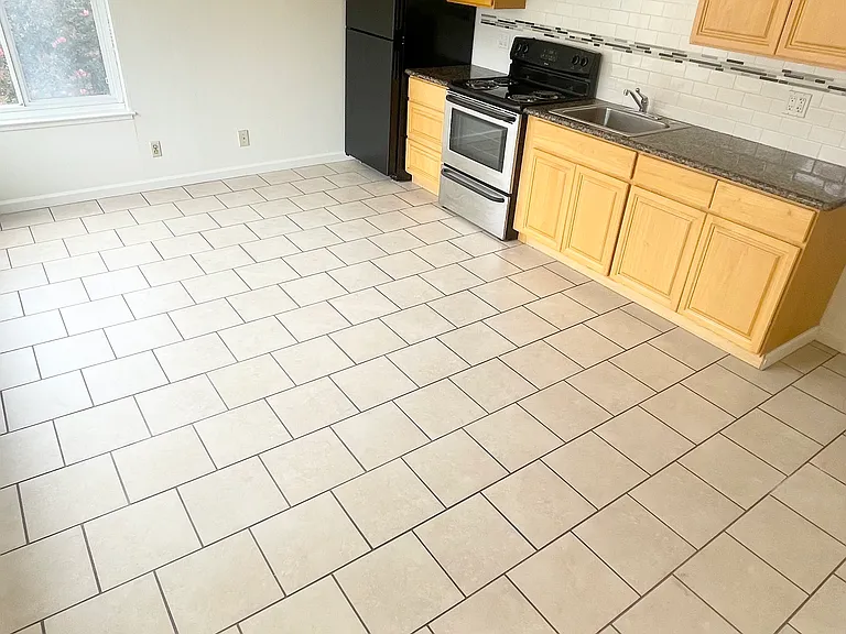 248 Anza St #101 — Photo 4