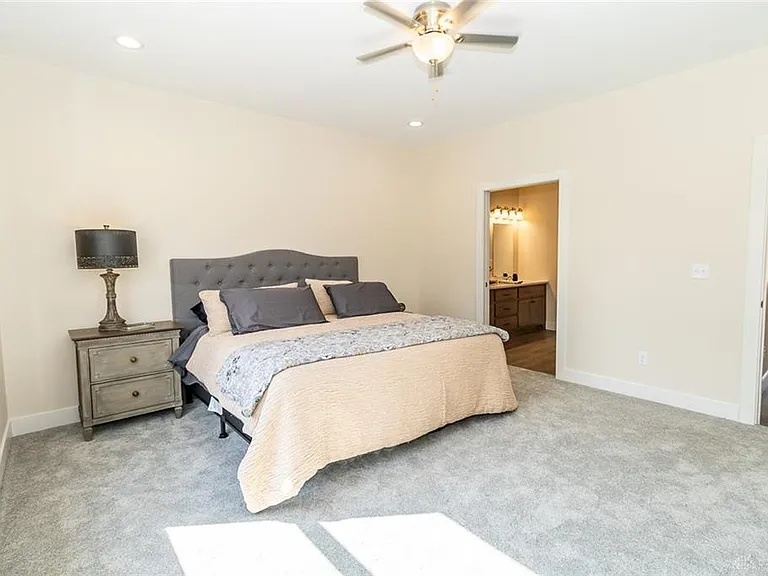 1025 Baker Rd — Photo 27