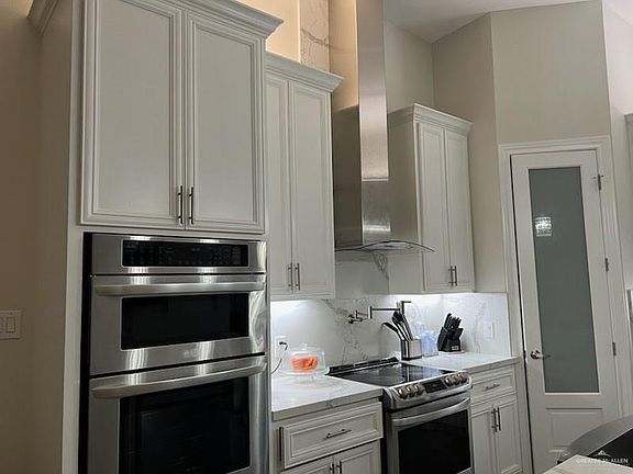 5th image of 1413 S Canna St
