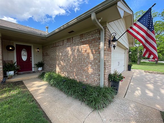 2nd image of 2507 Westwood Ct