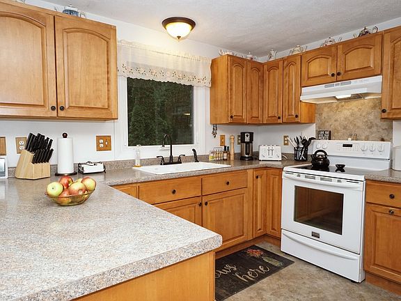 5th image of 30 Tokanel Dr