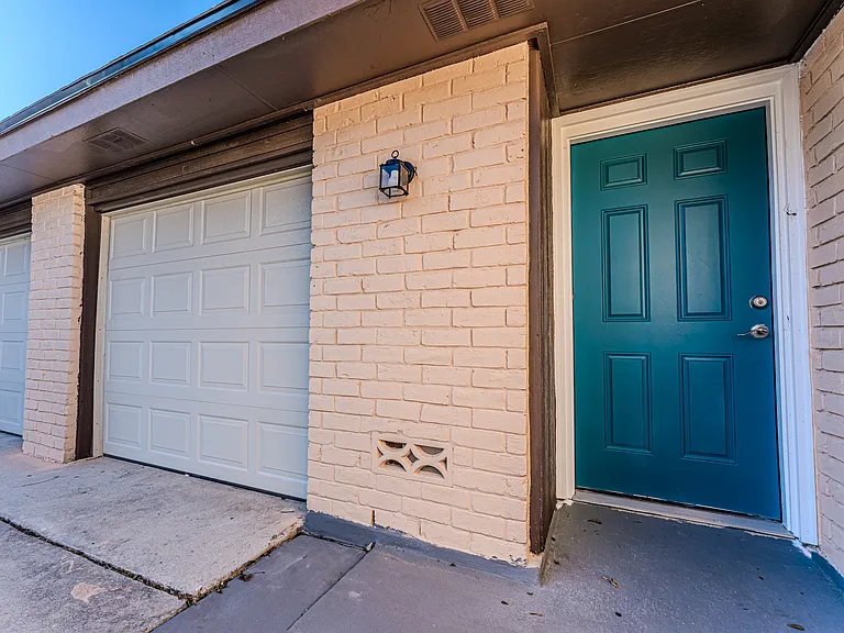 6915 Forest Mdw — Photo 22