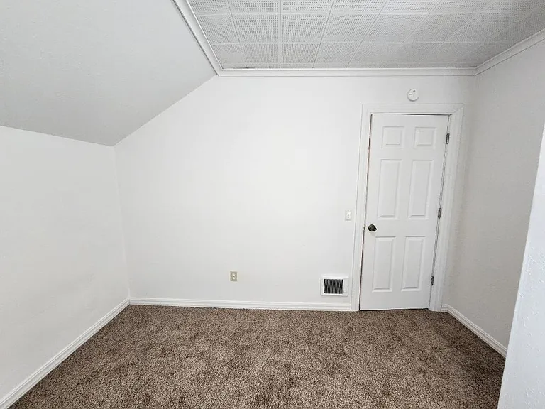 2230 Main St — Photo 11