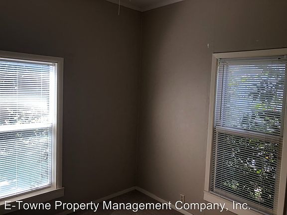 5th image of 601 W Illinois Ave
