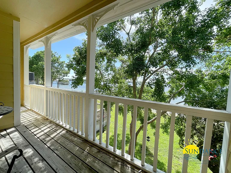 221 Shalimar Dr — Photo 16