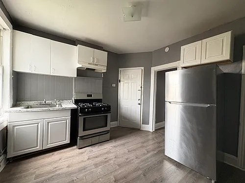 71 Williams Ave #4 Photo 1