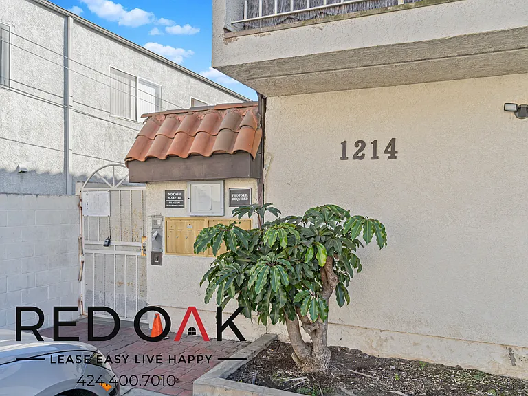 1214 W Gardena Blvd #6 — Photo 29