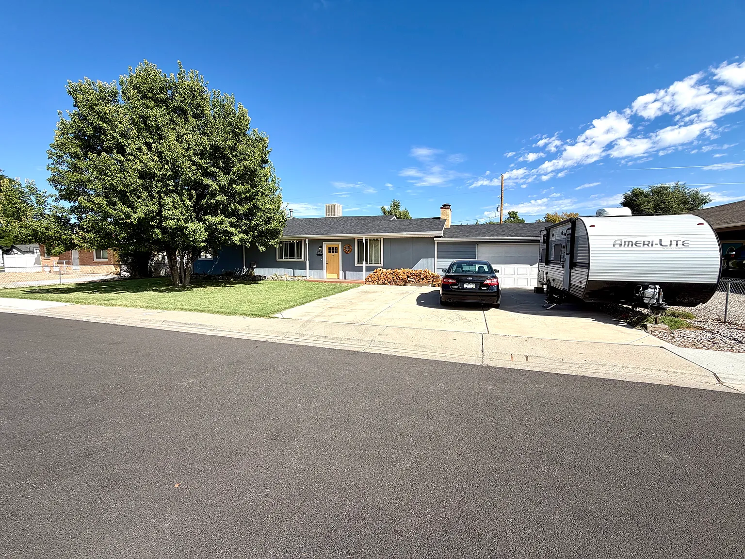 4 bed, 2306 sqft, $2,950 — Photo 3