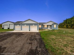2647 Country Kate Ln, Imlay City, MI 48444