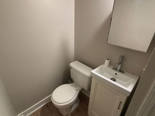 2715 Stone Park Blvd APT 7