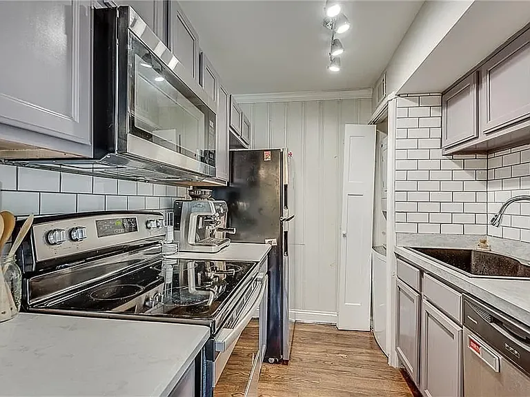 706 Charles Allen Dr NE #B — Photo 5