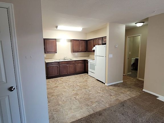 2nd image of 408 Sunny Ln
