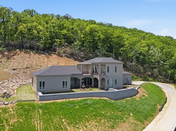 525 Orchard Hills Dr, Clarkesville, GA 30523