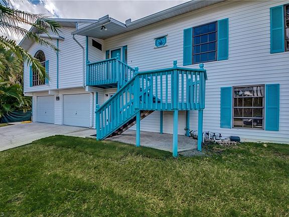 2nd image of 3559 Emerald Ave