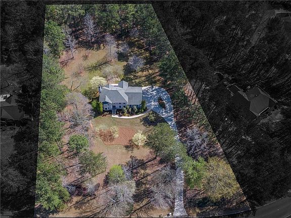 3rd image of 105 Allie Dr
