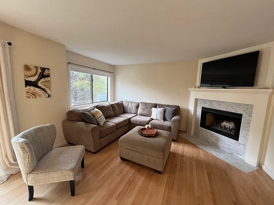 64 Fox Run Ct