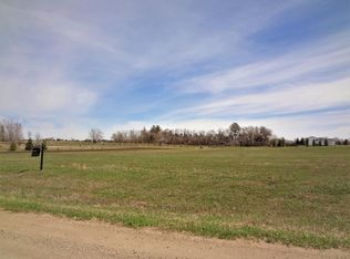 3301 Susan Dr, Bismarck, ND 58504