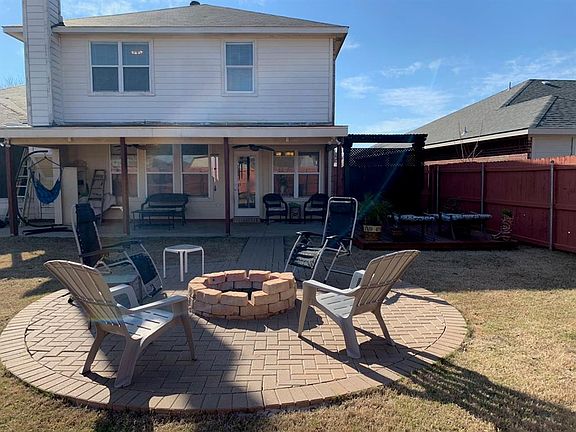 3rd image of 411 Matlock Meadow Dr