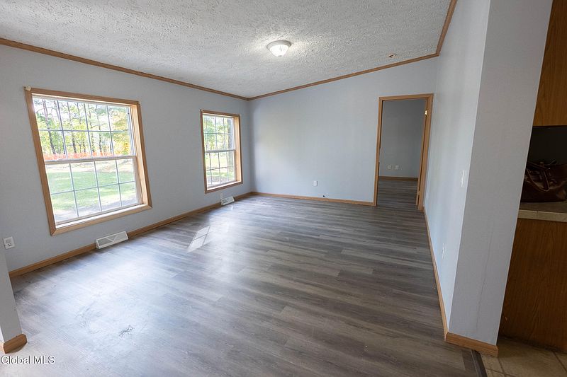 5th image of 185B Brookwood Road