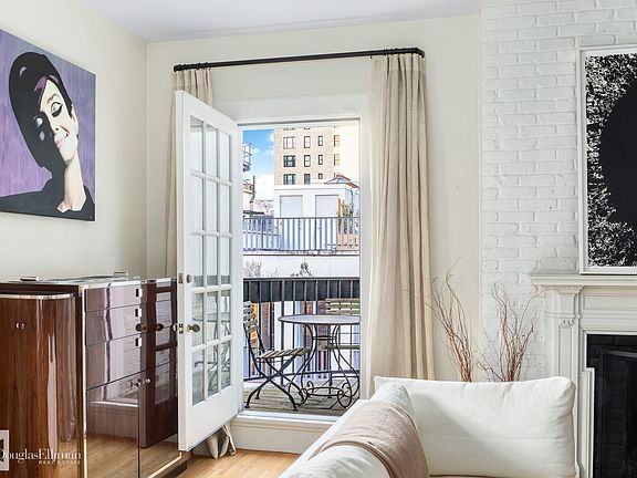 5th image of 35 E 68th St APT 5B