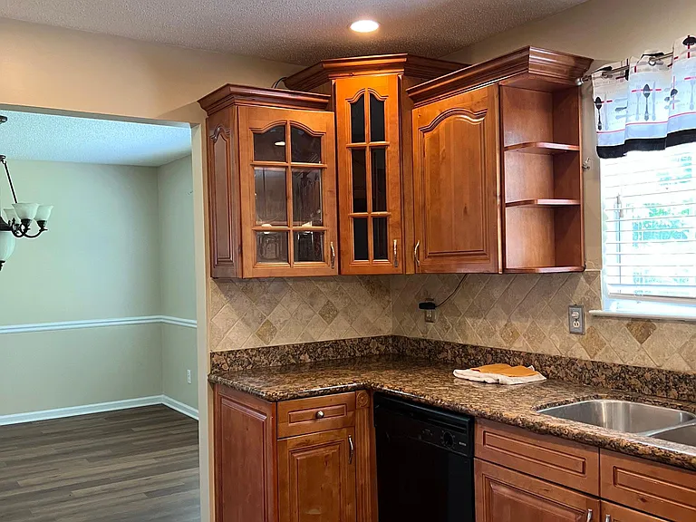 1560 Rogers Crossing Dr — Photo 6