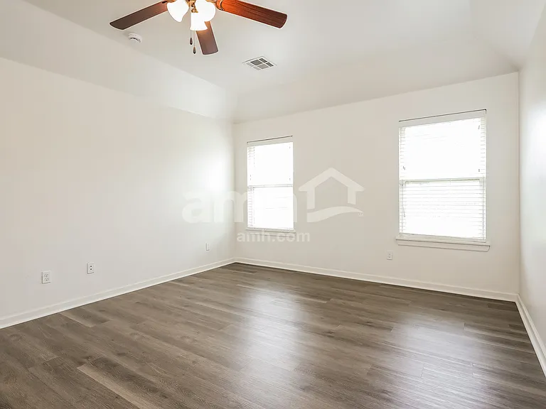 9017 NW 84th St — Photo 10
