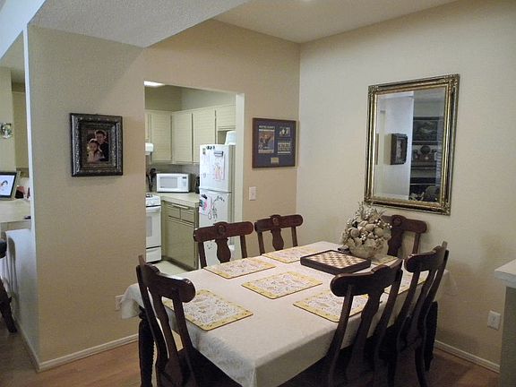 5th image of 24149 Del Monte Dr Unit 301
